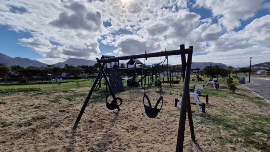 2 Bedroom Property for Sale in Capri Western Cape